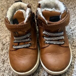 Tan Boots with Faux Fur Lining and Velcro Strap